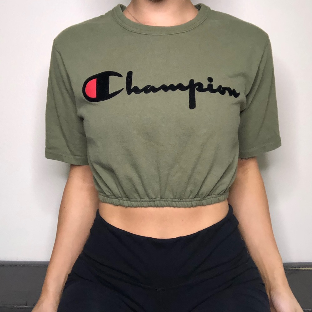 CHAMPION Crop Top
